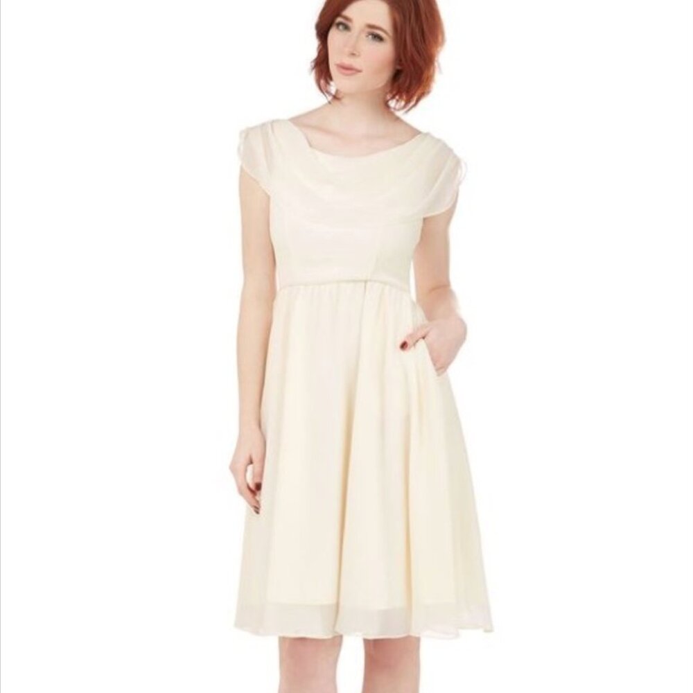 Modcloth Pas de Bourrée a Day Dress in Ivory (Geode) - S